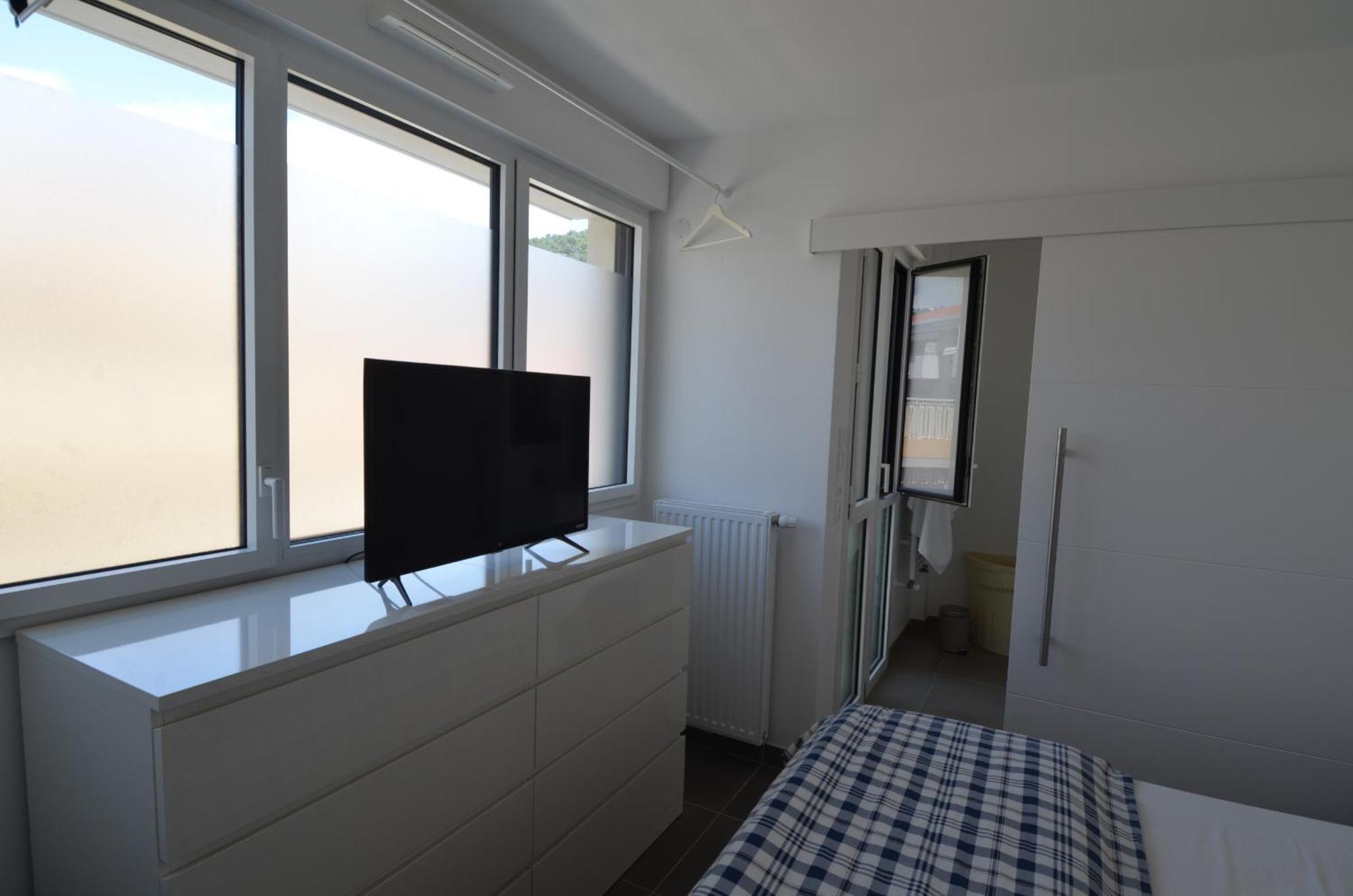Villa Smolett - Appartement Cosy Au Coeur Du Quartier Du Port 니스 외부 사진